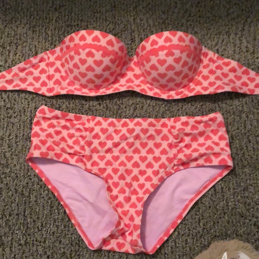 Aerie High Waisted Bikini Heart Pattern